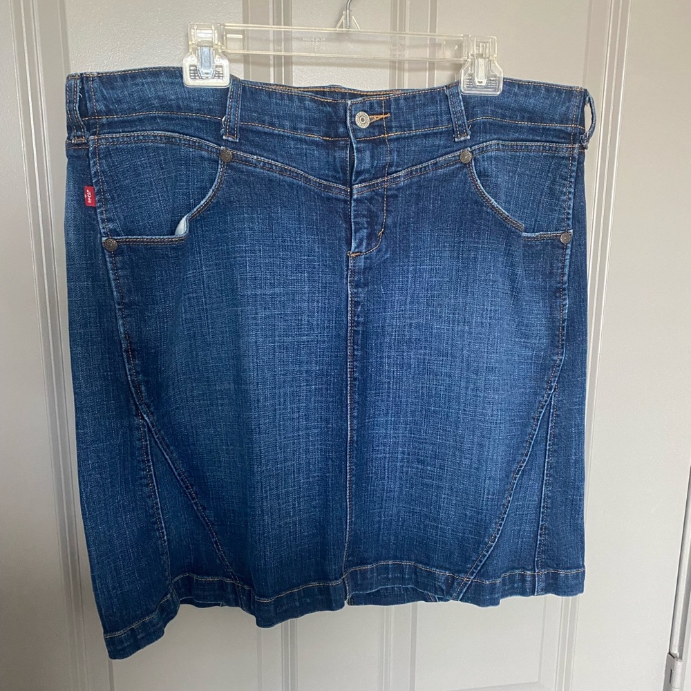 Levi’s Women’s Denim Skirt